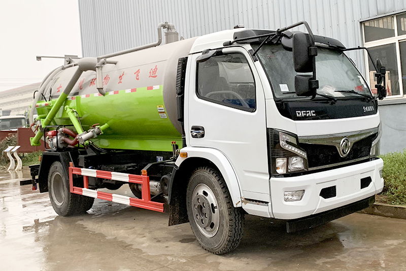 ?国六大多利卡 8方 吸污车